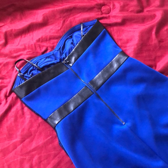 Guess lace and leather dress - Picture 4 of 4